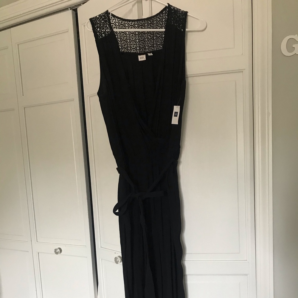 NEW GAP Sleeveless Wrap Tie Crochet Back Jumpsuit - Picture 6 of 9